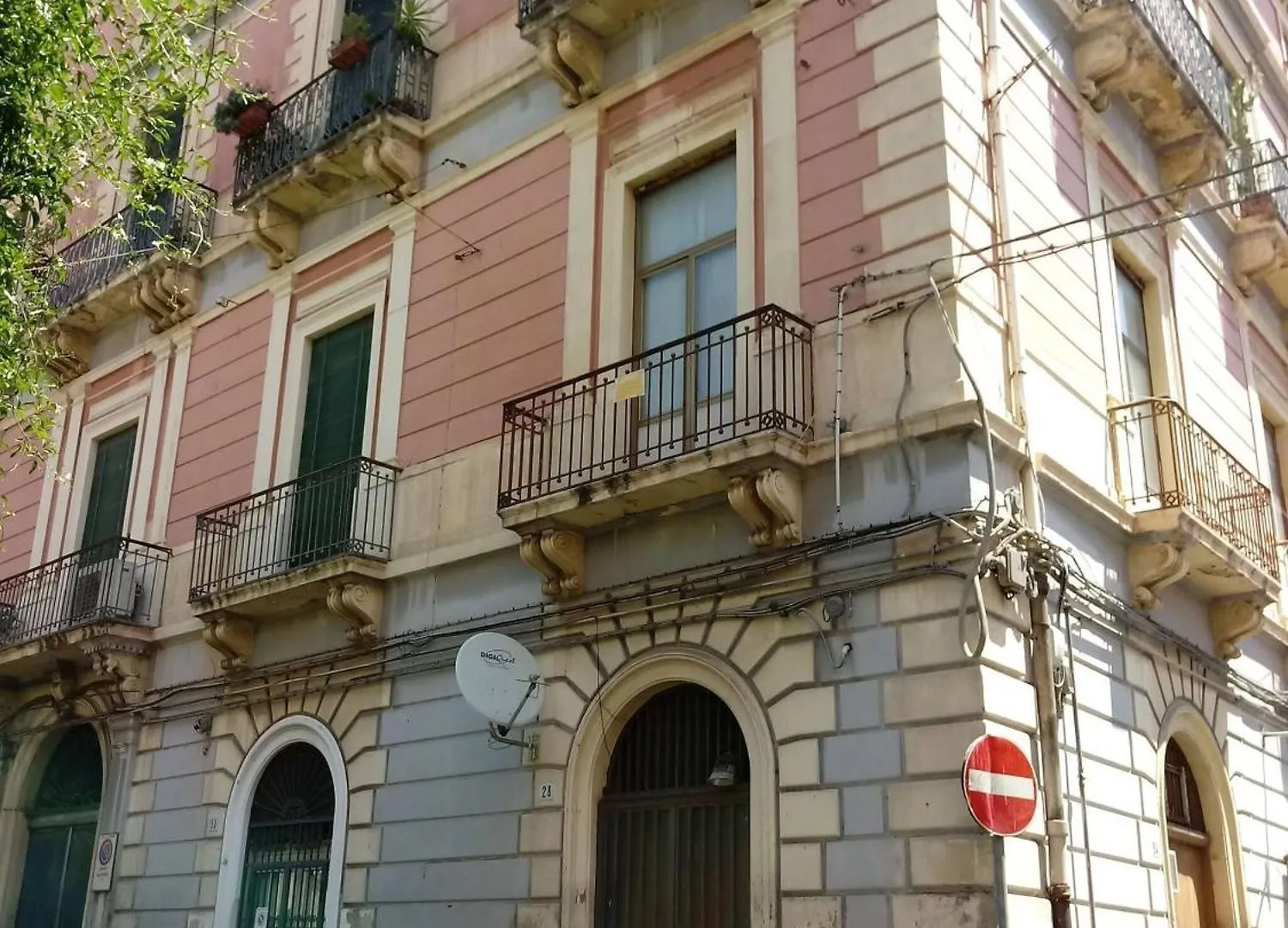 Central Station House Virginia Catania Italy